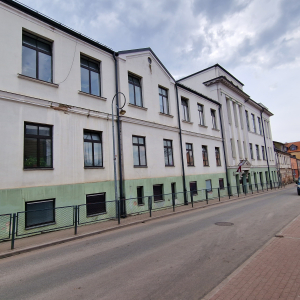 E.Birznieka-Upīša 1.pamatskola