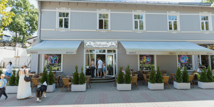 Cafe Ledenīte