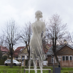 Skulptuur “Ķemeri Anniņa”