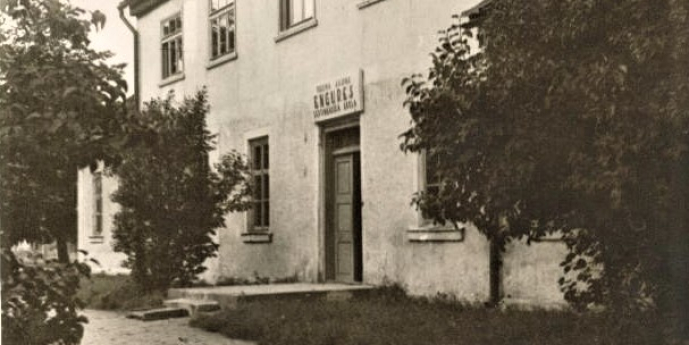 Engures vecā pamatskola (1902-1966)