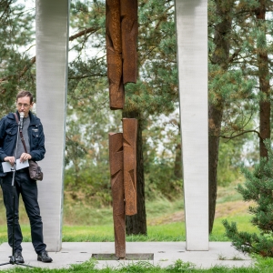 Skulptūra "Raiņa priedes"