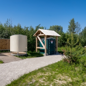 Atpūtas vieta Lielupes krastā Dadžupes ielas galā