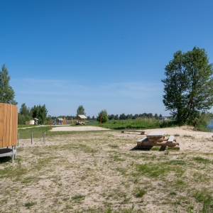 Atpūtas vieta Lielupes krastā Dadžupes ielas galā