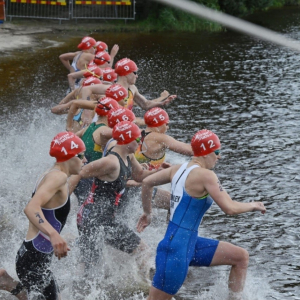 Eiropas junioru kauss triatlonā