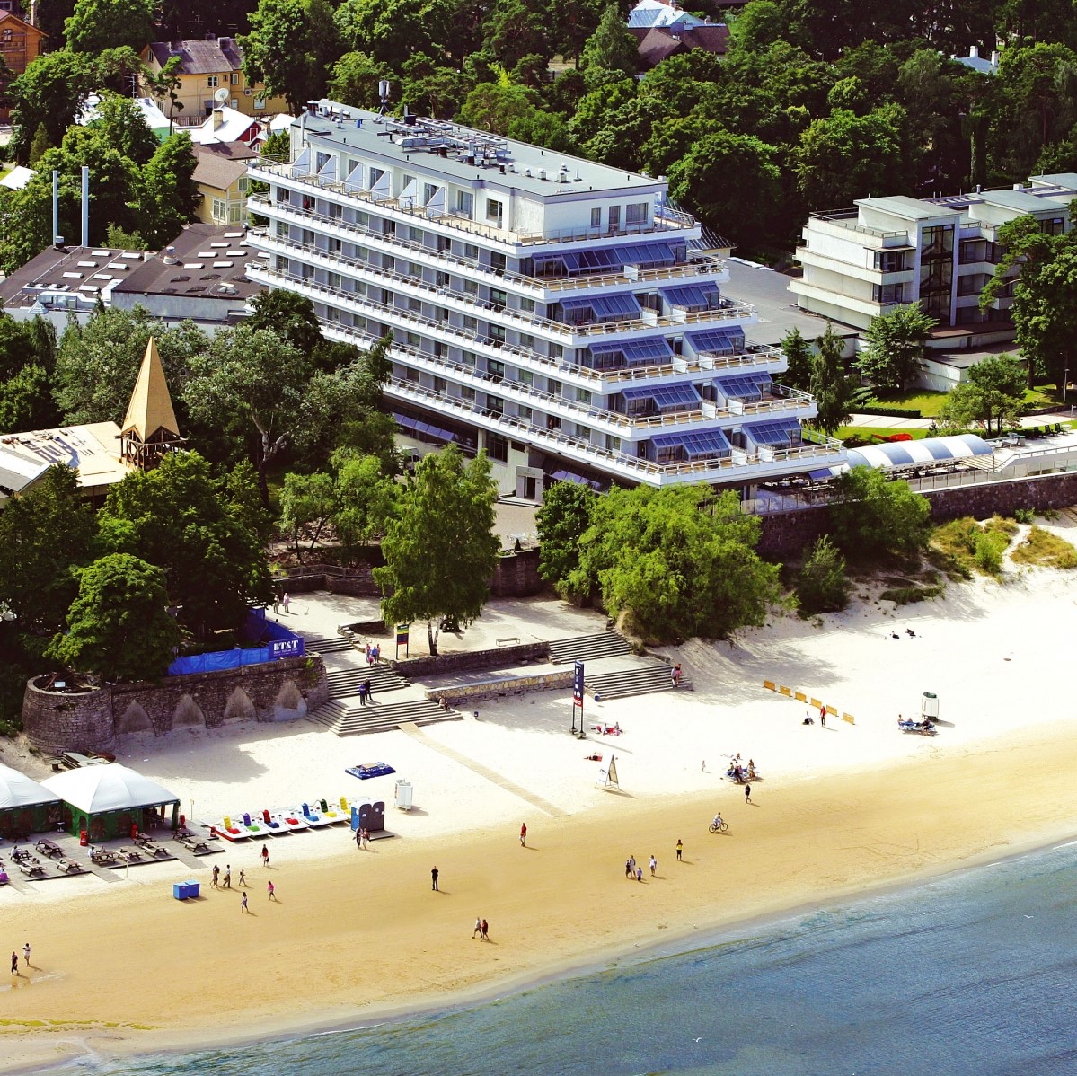 Resort hotels
