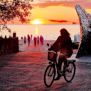 Explore the most beautiful places in Jūrmala by bike