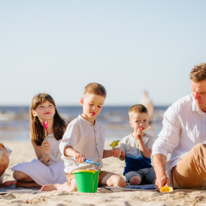 It's time for summer!  Inspiration guide for families with children